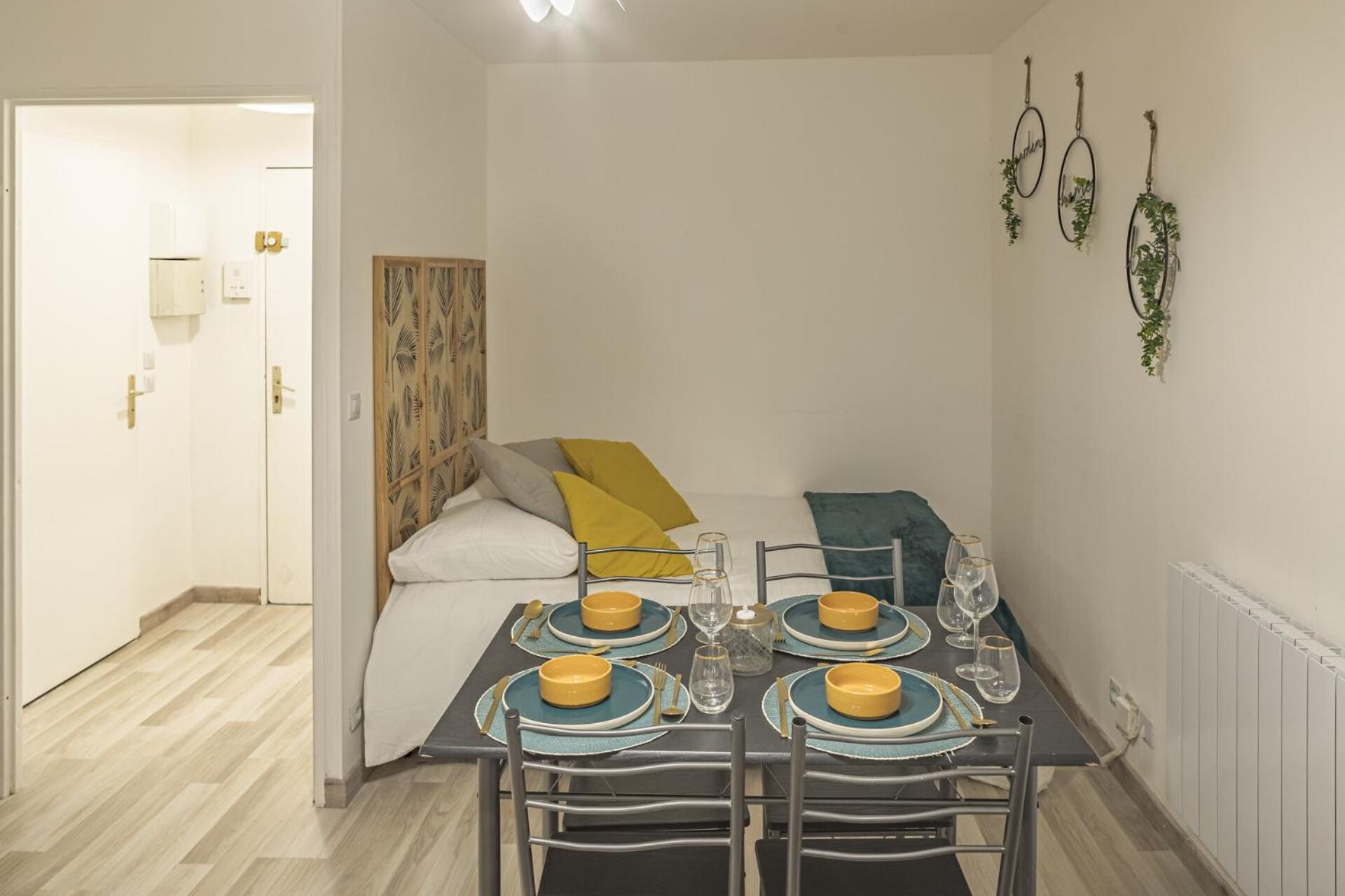 Julia Home, Madamedemconciergerie Reims Eksteriør billede