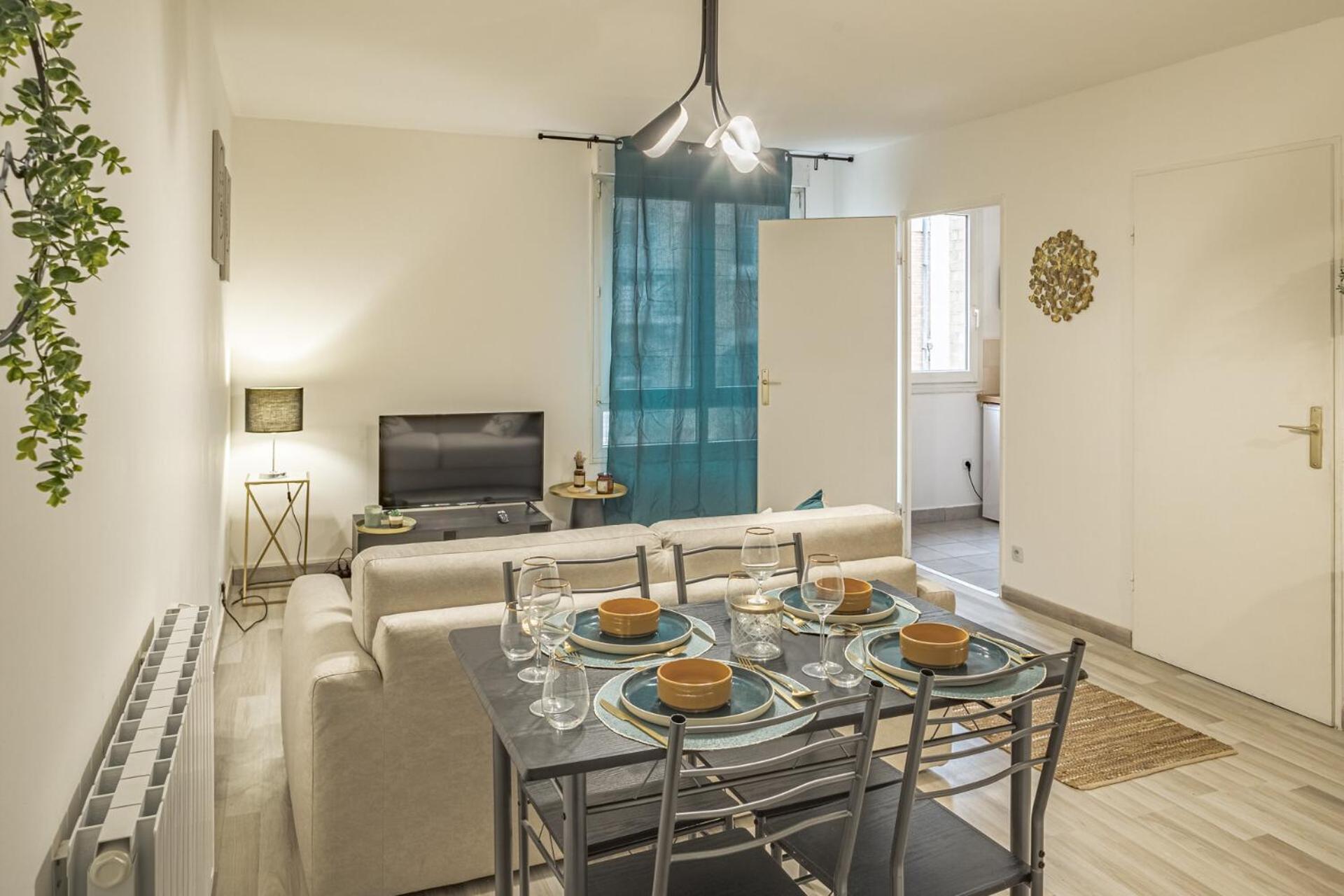 Julia Home, Madamedemconciergerie Reims Eksteriør billede
