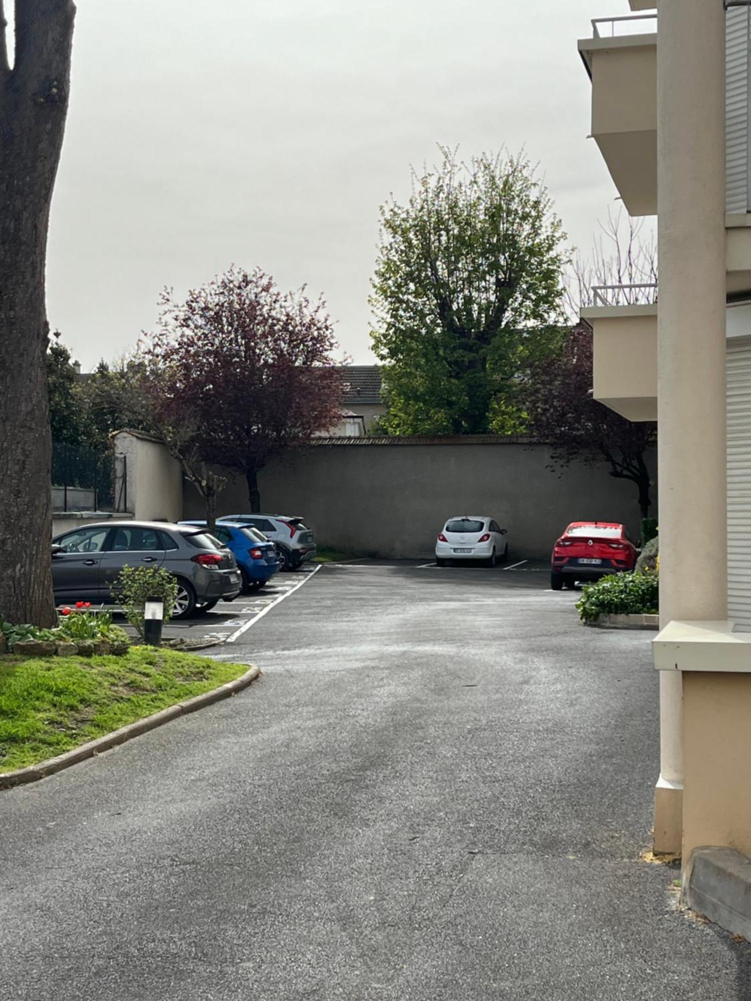Julia Home, Madamedemconciergerie Reims Eksteriør billede